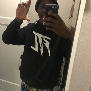 Meet your Posher, Caprice